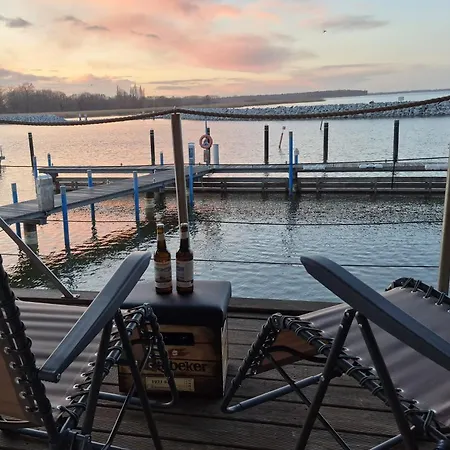 Apartment Neu Renoviertes Schwimmendes Fischland Floating Barth